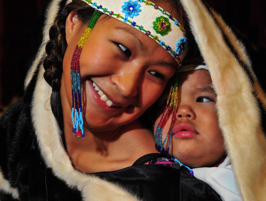 pp-08-inuitmadonnaandchild