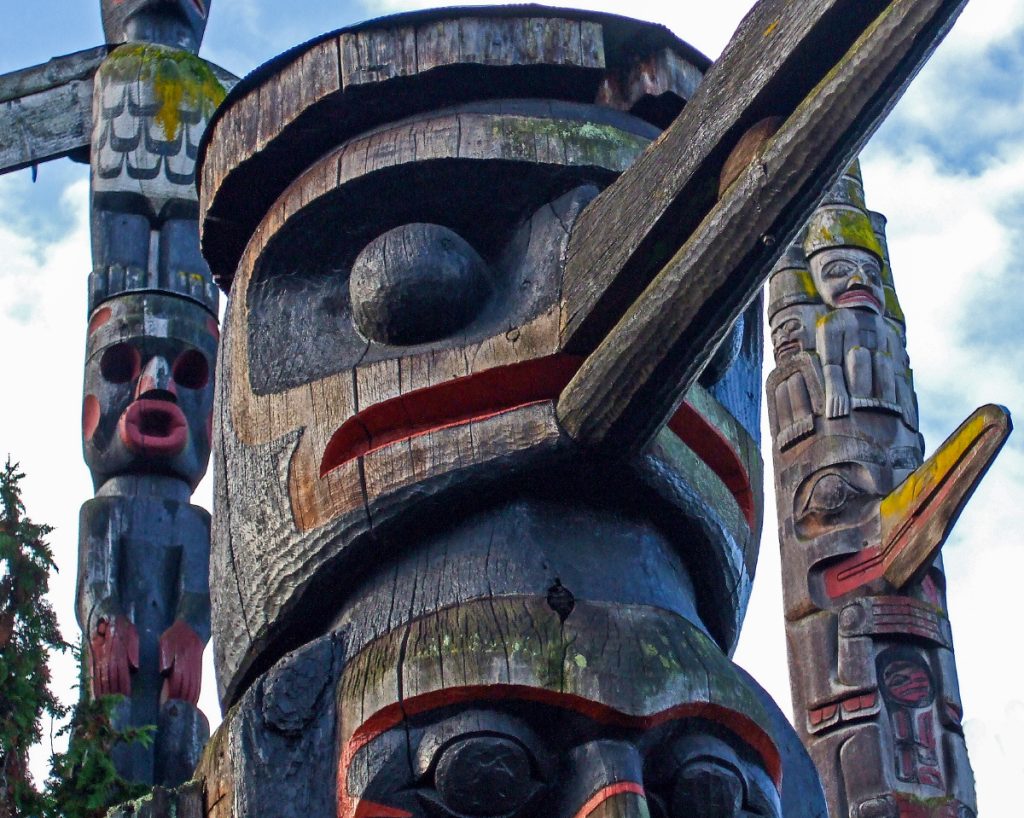 tammemagi-evocationofplace-totems-tjhunderbird-park